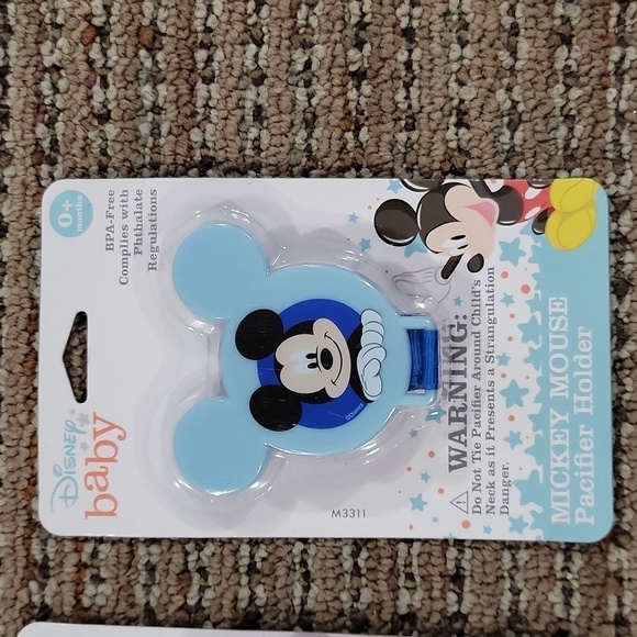 Disney Mickey Mouse pacifier & pacifier holder New in box BPA free 0 months + - Picture 4 of 9